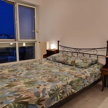 Apartment Paris A 10 Min Rer C Ou D
